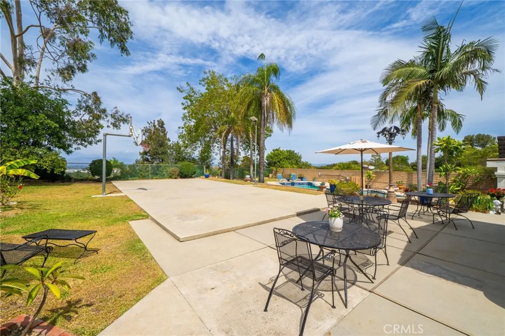 14545 Eadbrook Hacienda Heights, CA 91745