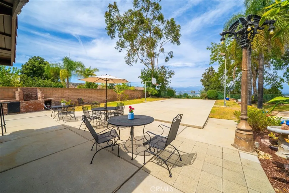 14545 Eadbrook Hacienda Heights, CA 91745