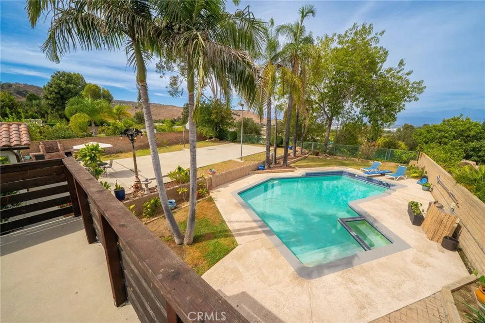 14545 Eadbrook Hacienda Heights, CA 91745