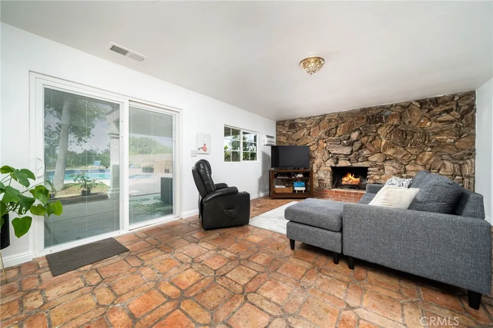 14545 Eadbrook Hacienda Heights, CA 91745