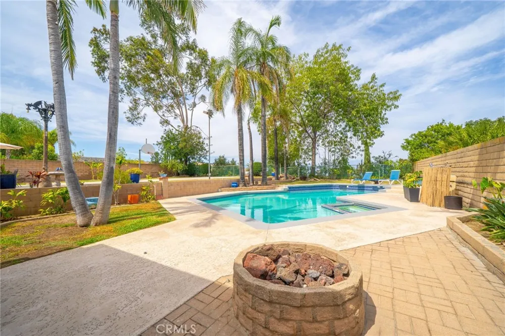 14545 Eadbrook Hacienda Heights, CA 91745
