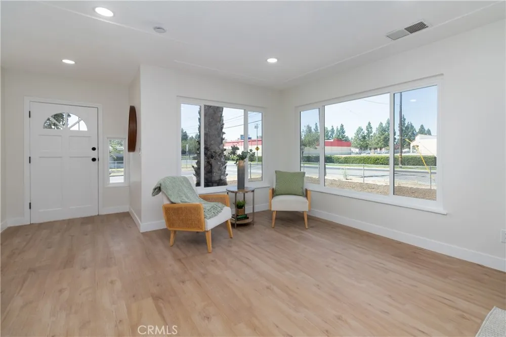 310 E Mariposa Rialto, CA 92376