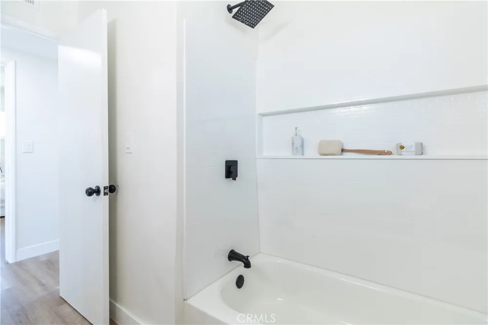 310 E Mariposa Rialto, CA 92376
