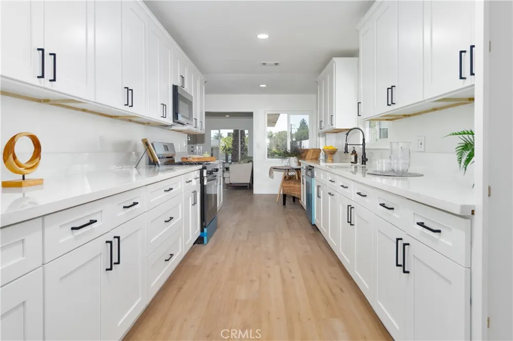 310 E Mariposa Rialto, CA 92376