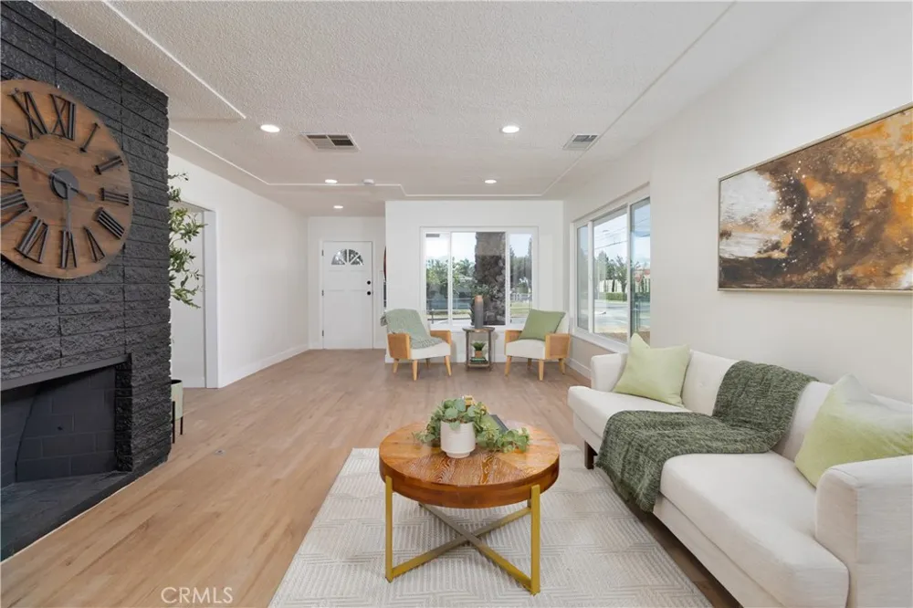 310 E Mariposa Rialto, CA 92376
