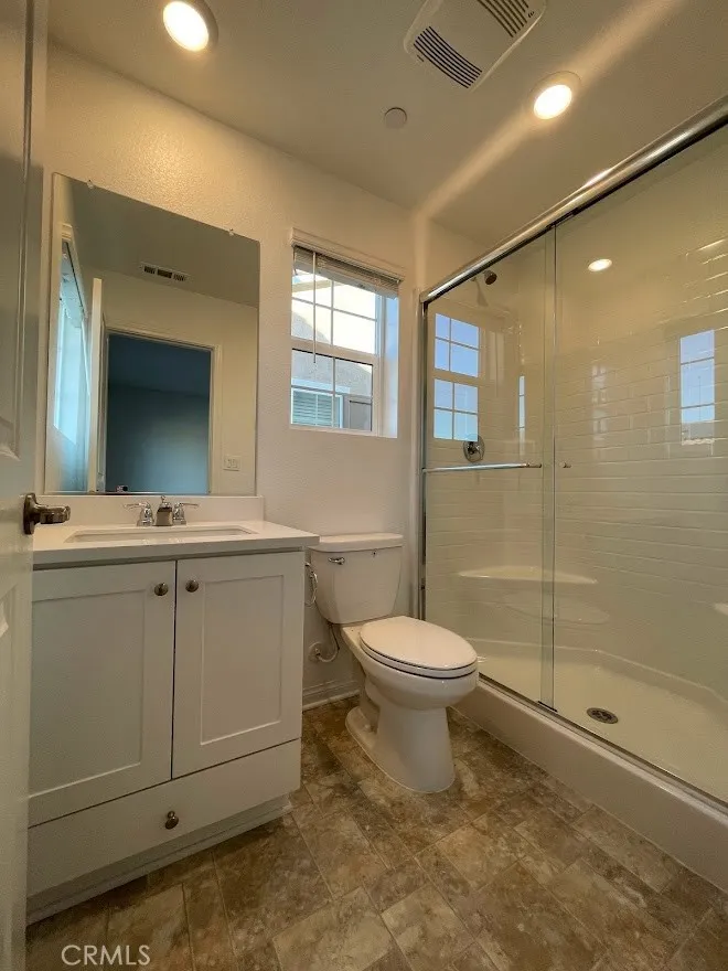 15167 Horizon Fontana, CA 92336
