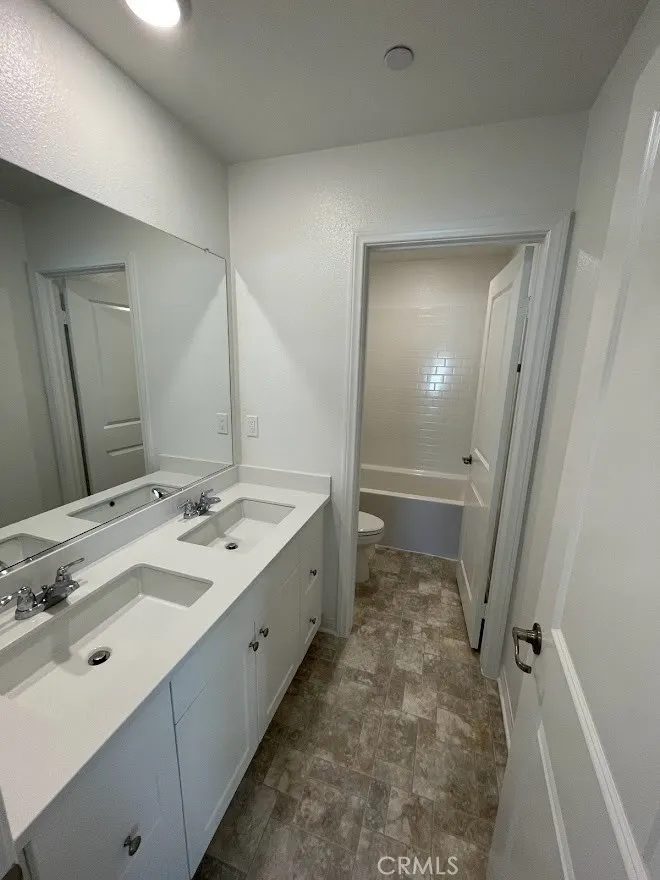 15167 Horizon Fontana, CA 92336