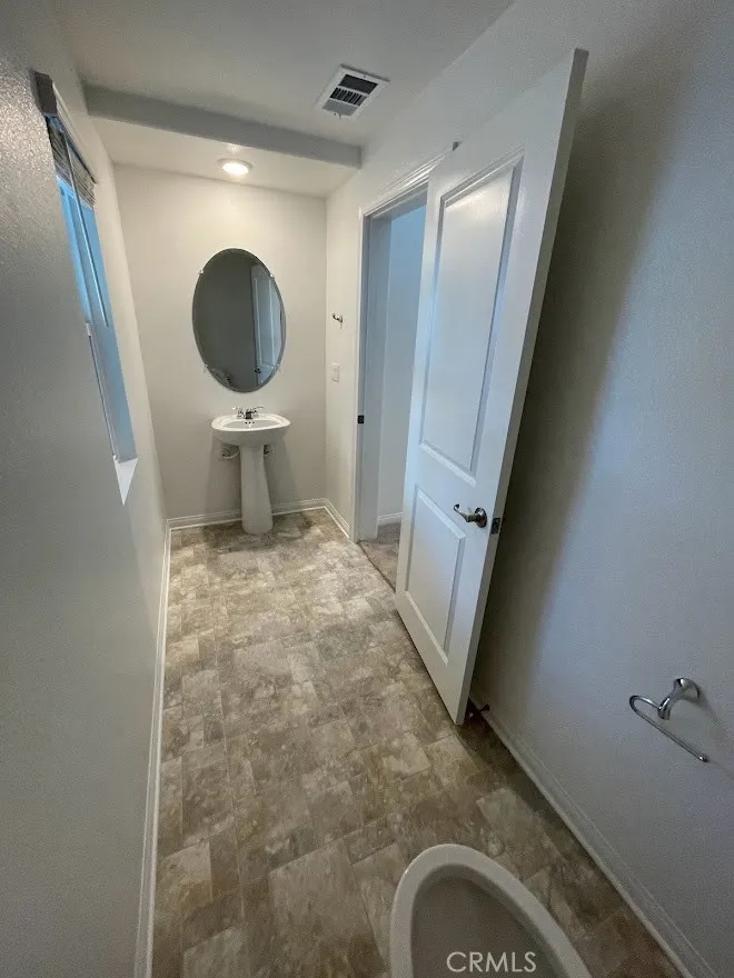 15167 Horizon Fontana, CA 92336