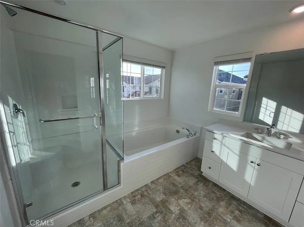 15167 Horizon Fontana, CA 92336
