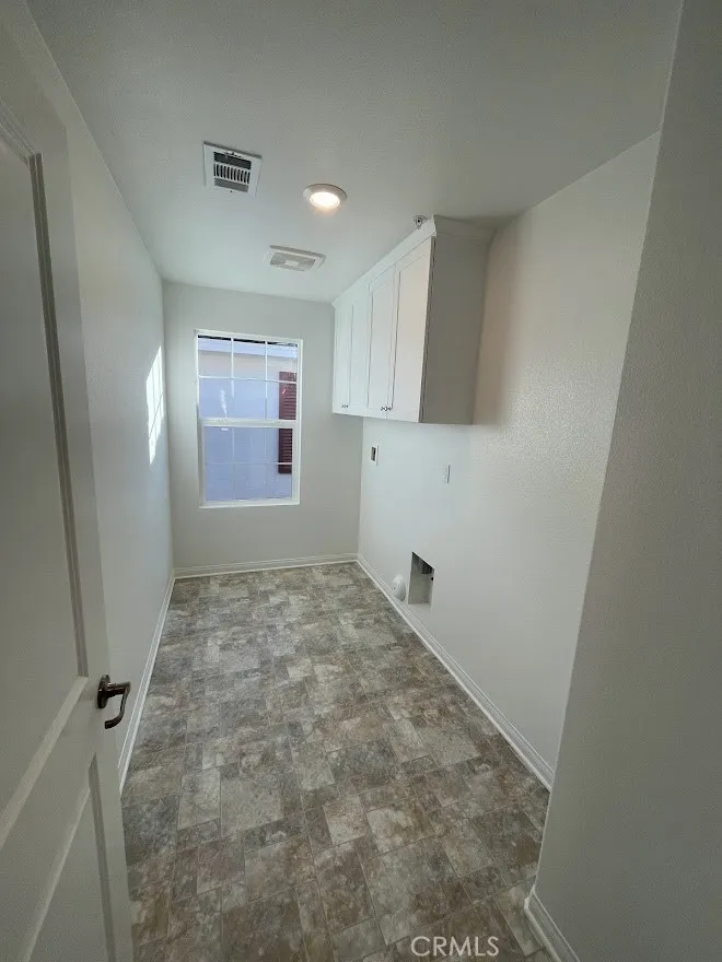 15167 Horizon Fontana, CA 92336