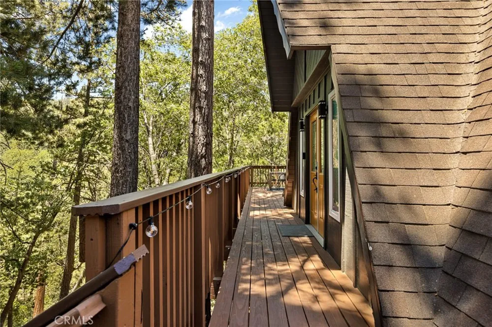 1296 Calgary Drive Lake Arrowhead, CA 92352