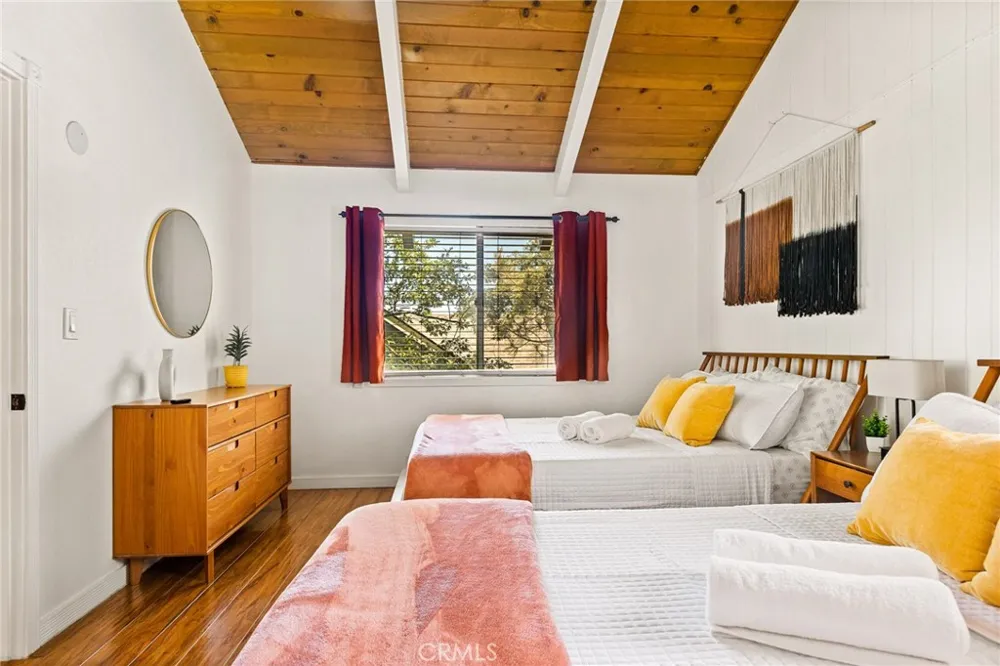 1296 Calgary Drive Lake Arrowhead, CA 92352