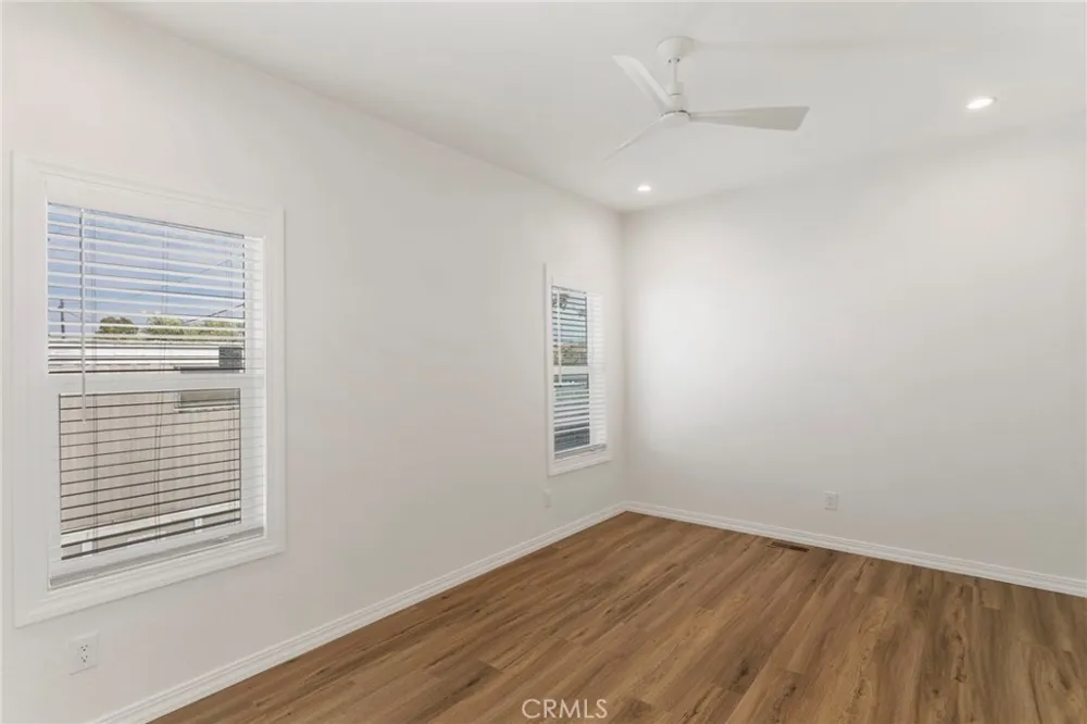 3030 Oceanside Boulevard #18 Oceanside, CA 92054