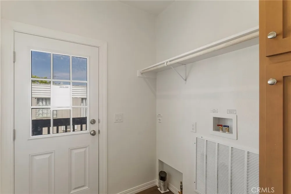 3030 Oceanside Boulevard #18 Oceanside, CA 92054