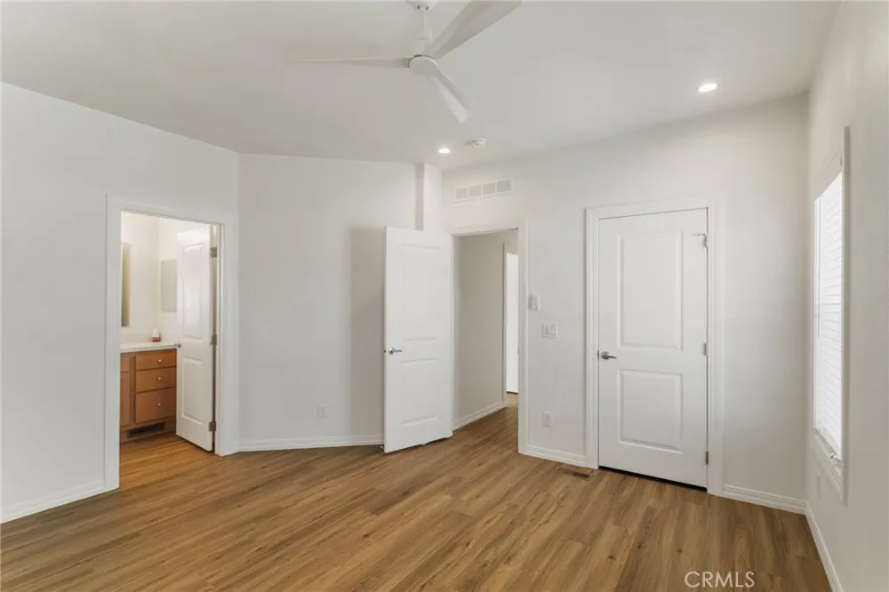 3030 Oceanside Boulevard #18 Oceanside, CA 92054