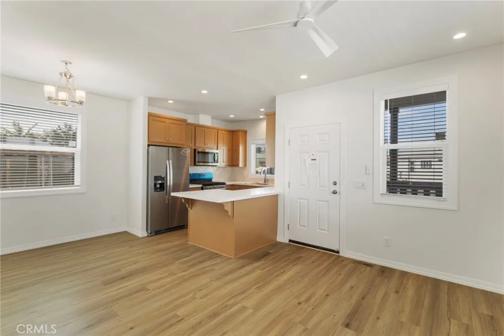 3030 Oceanside Boulevard #18 Oceanside, CA 92054