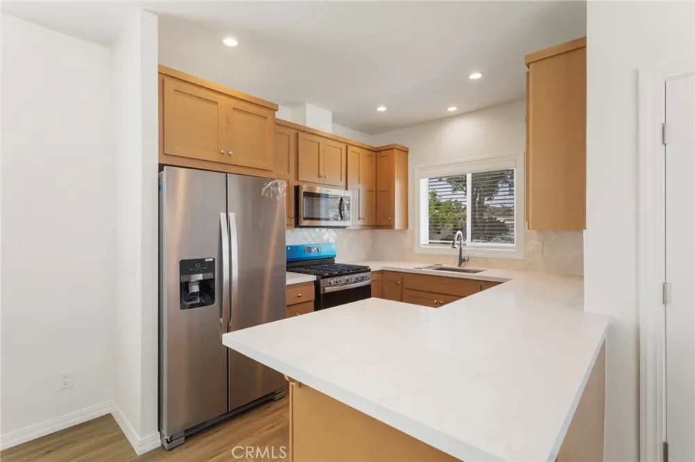3030 Oceanside Boulevard #18 Oceanside, CA 92054