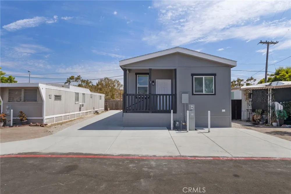 3030 Oceanside Boulevard #18 Oceanside, CA 92054