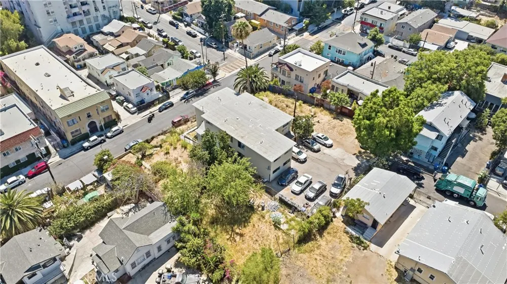 1217 W W Court Los Angeles, CA 90026
