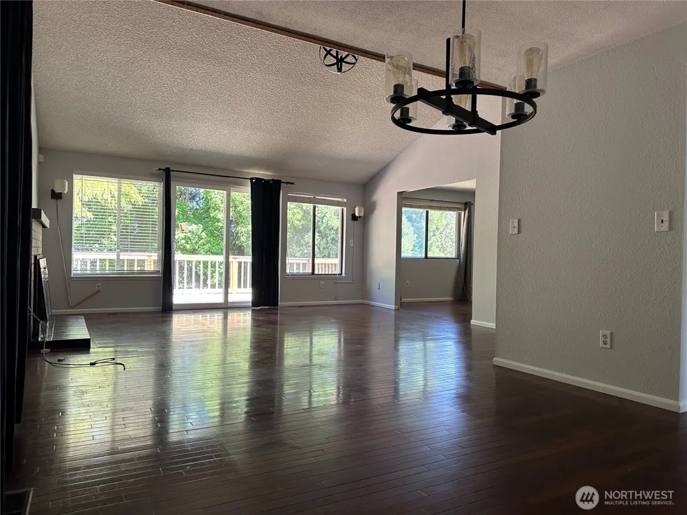 12626 SE 76th Place Newcastle, WA 98056