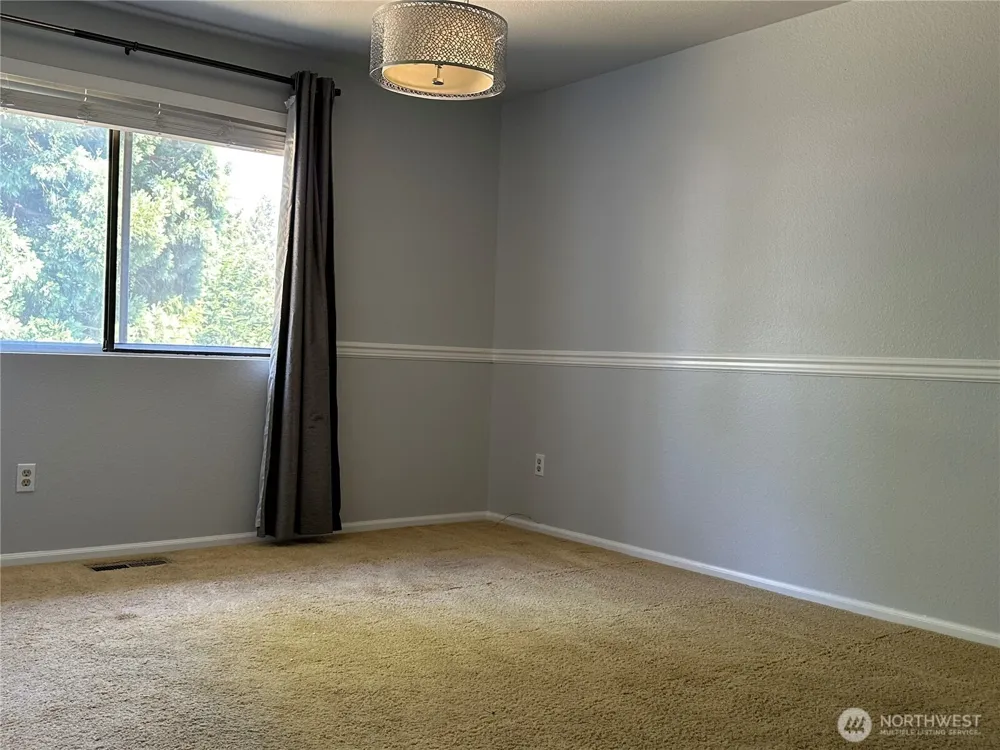 12626 SE 76th Place Newcastle, WA 98056