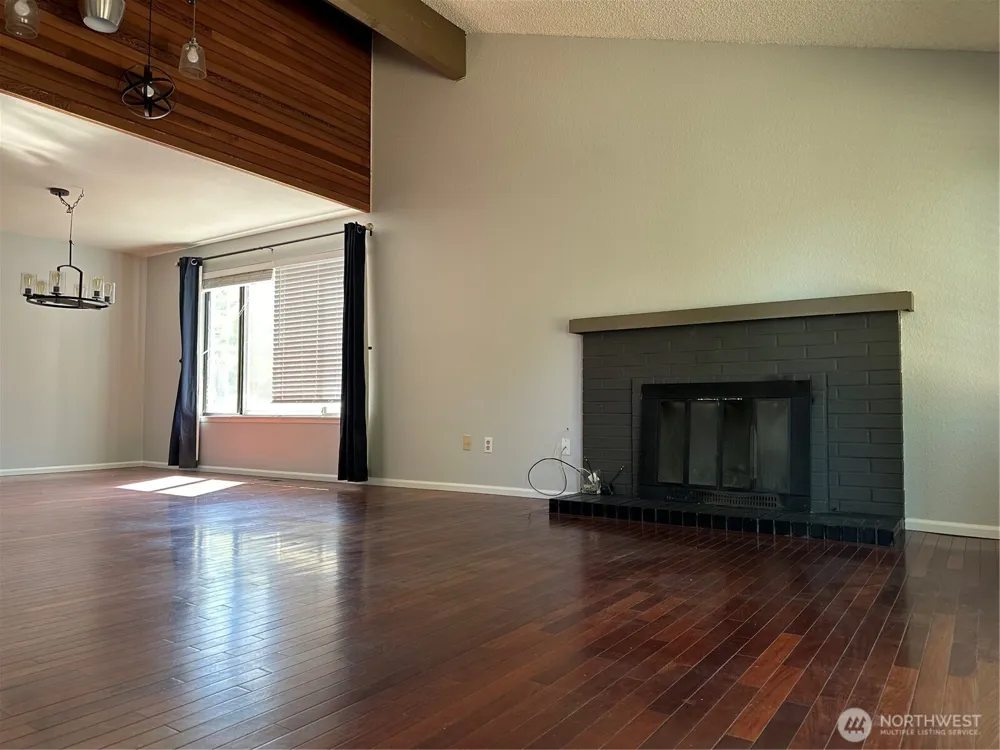 12626 SE 76th Place Newcastle, WA 98056