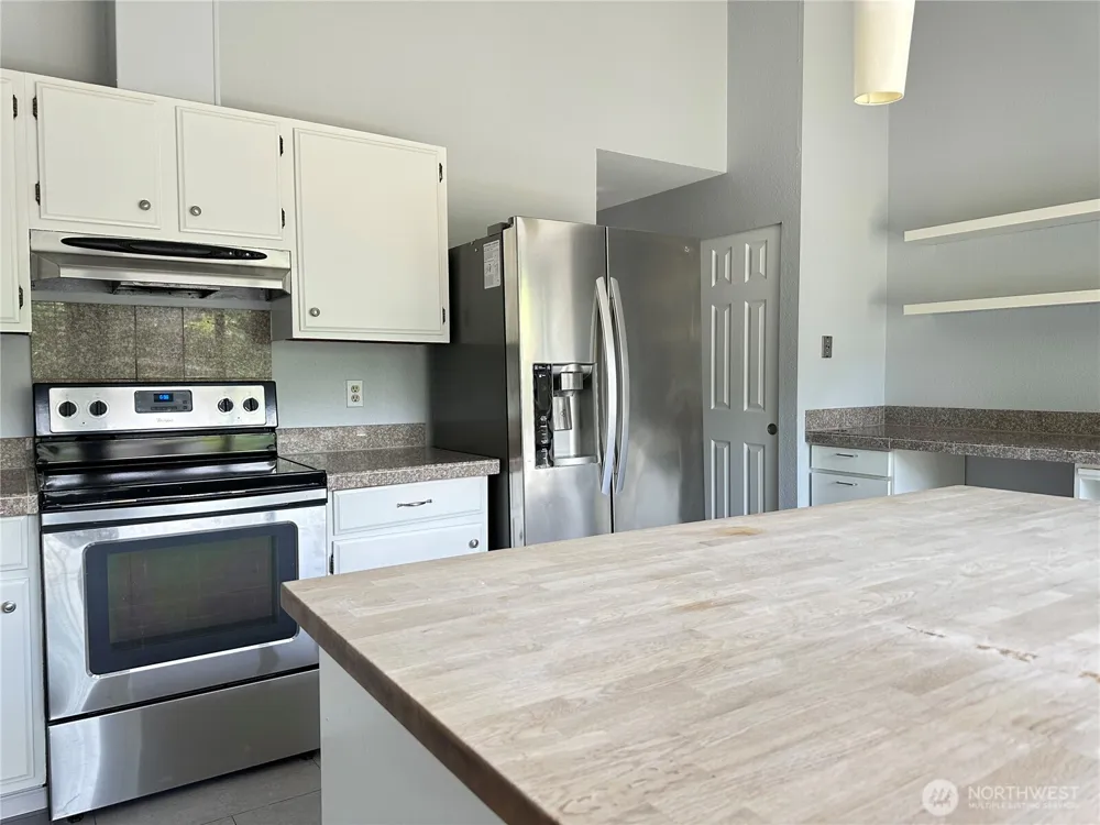 12626 SE 76th Place Newcastle, WA 98056