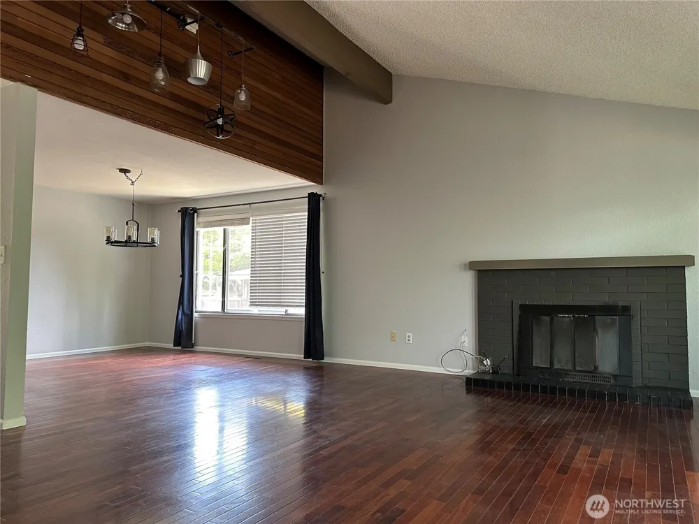 12626 SE 76th Place Newcastle, WA 98056