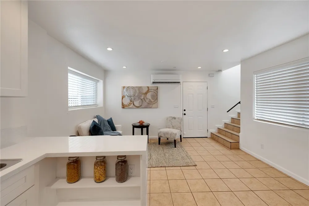 13018 Dalewood Baldwin Park, CA 91706