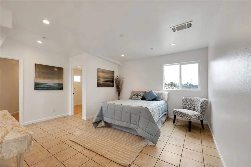 13018 Dalewood Baldwin Park, CA 91706