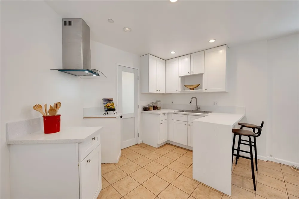 13018 Dalewood Baldwin Park, CA 91706
