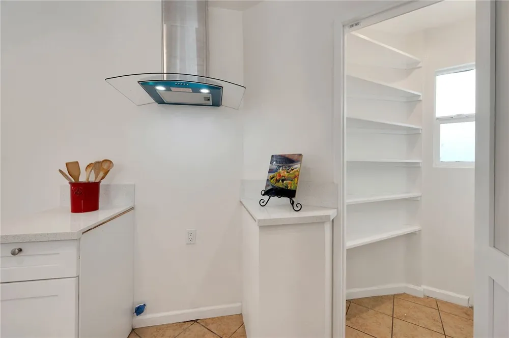 13018 Dalewood Baldwin Park, CA 91706