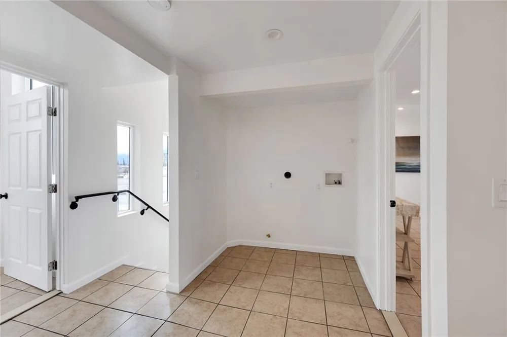 13018 Dalewood Baldwin Park, CA 91706
