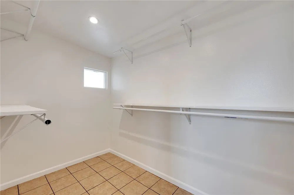 13018 Dalewood Baldwin Park, CA 91706