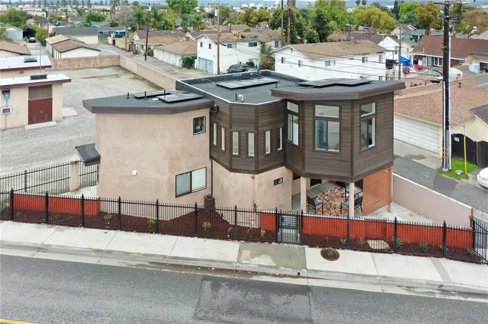 13018 Dalewood Baldwin Park, CA 91706