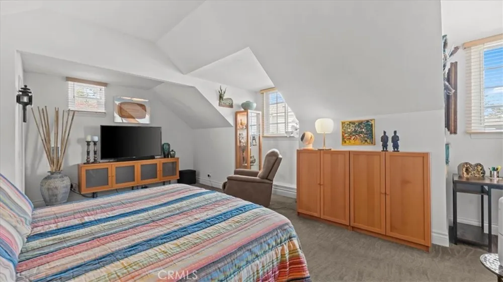 2184 Eiffel Circle Upland, CA 91784