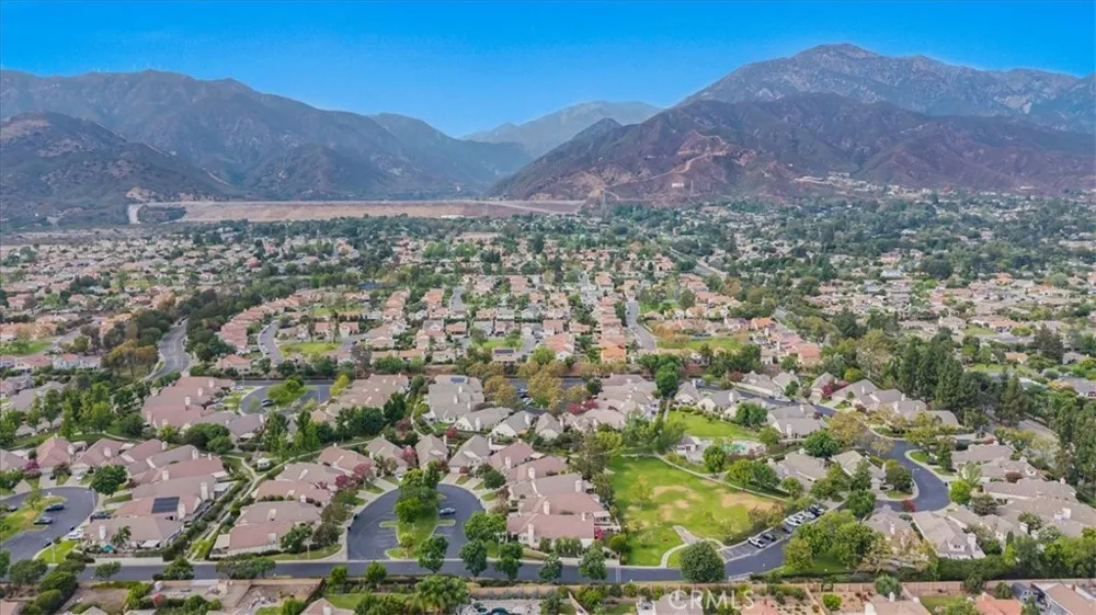 2184 Eiffel Circle Upland, CA 91784