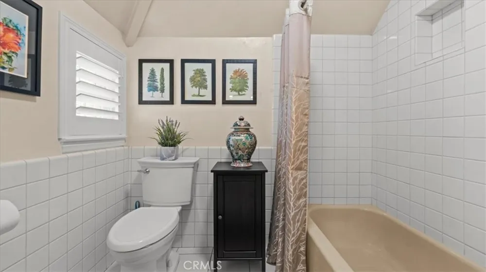 2184 Eiffel Circle Upland, CA 91784