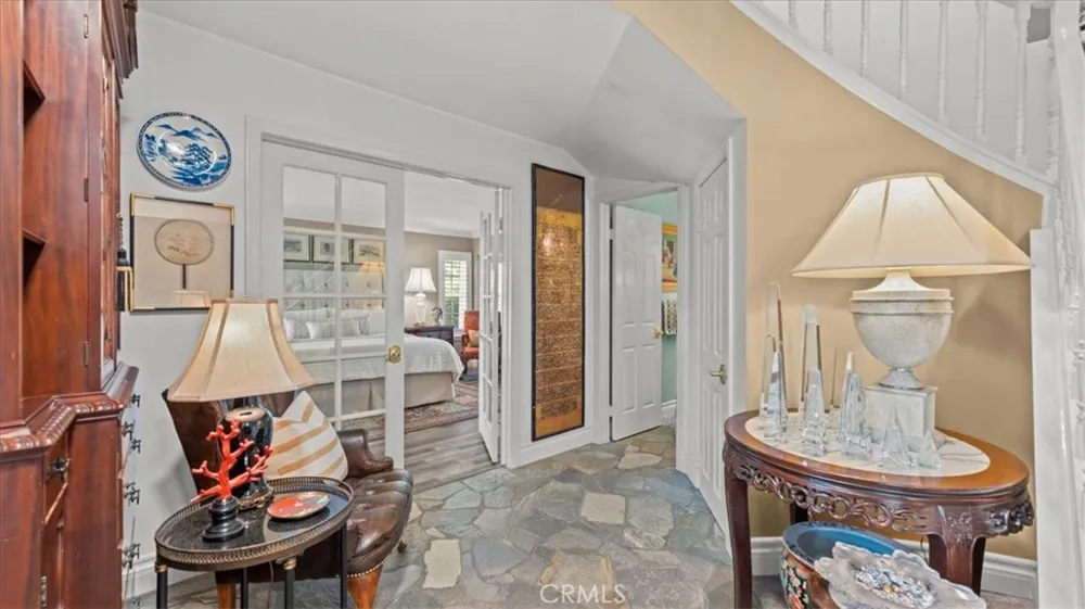 2184 Eiffel Circle Upland, CA 91784