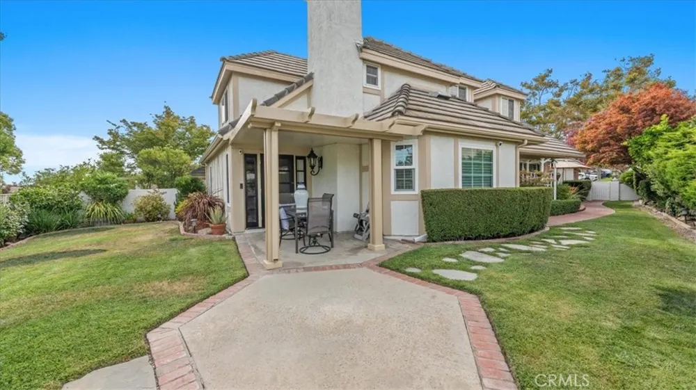 2184 Eiffel Circle Upland, CA 91784