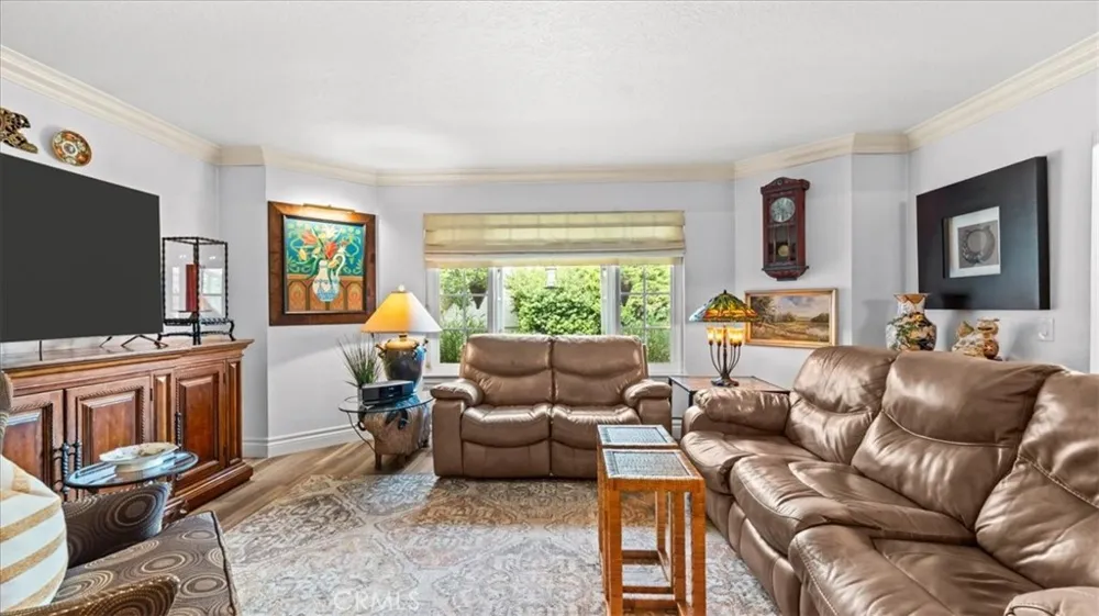 2184 Eiffel Circle Upland, CA 91784