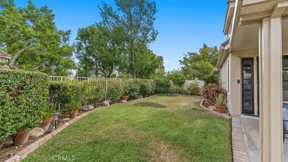2184 Eiffel Circle Upland, CA 91784
