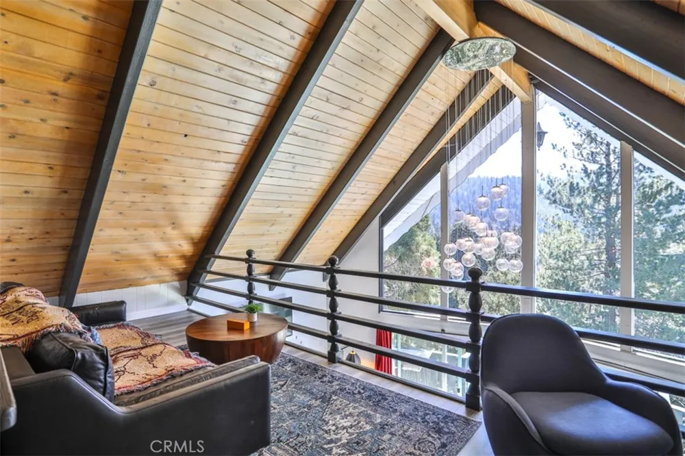 24833 Matterhorn Court Crestline, CA 92325