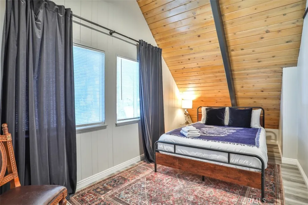 24833 Matterhorn Court Crestline, CA 92325