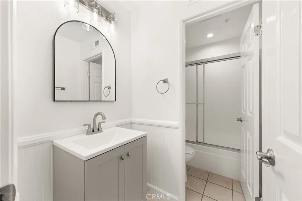 14848 Rodeo Fontana, CA 92336