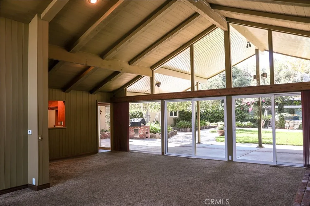 838 Maryhurst Claremont, CA 91711