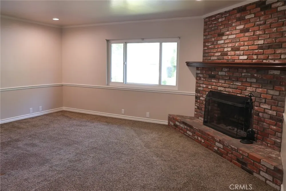 838 Maryhurst Claremont, CA 91711