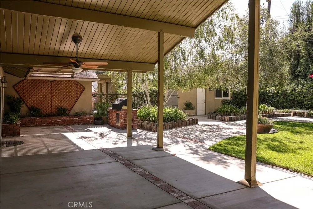 838 Maryhurst Claremont, CA 91711