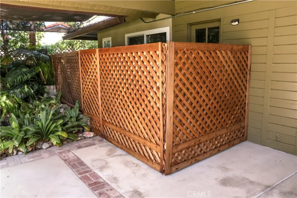838 Maryhurst Claremont, CA 91711