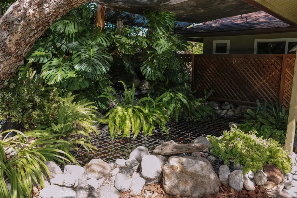 838 Maryhurst Claremont, CA 91711